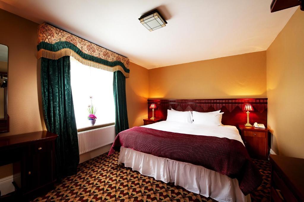 Riverbank House Hotel Ferrybank Quarto foto